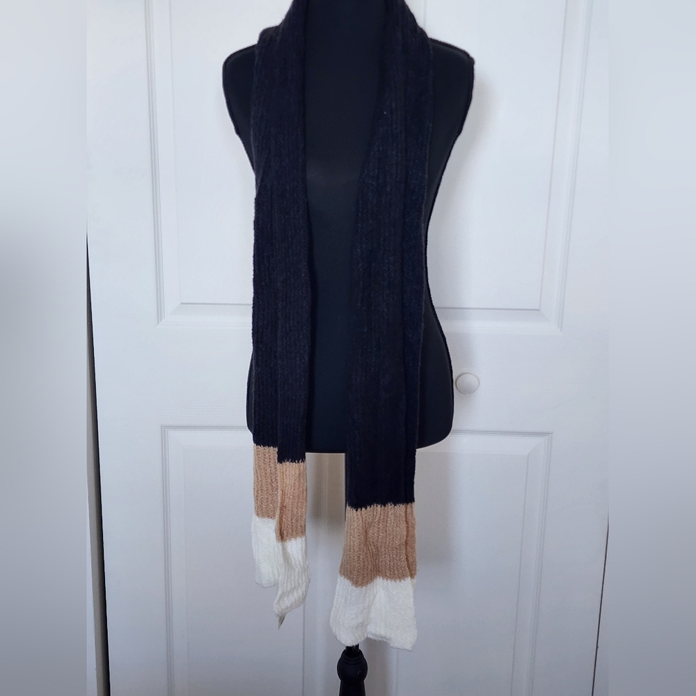Style & Co. Black, Tan, and White Scarf